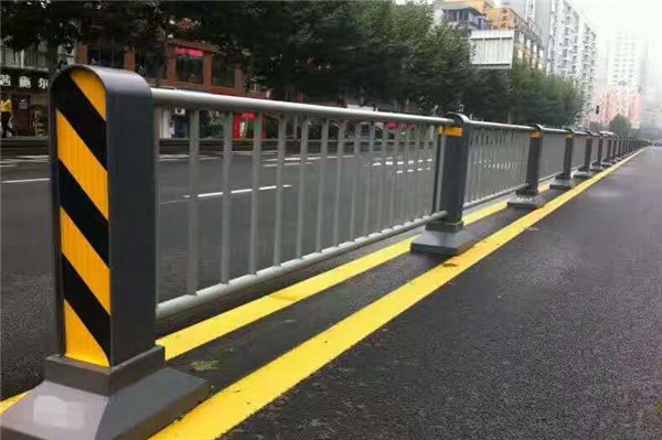 峰峰矿公路防撞护栏