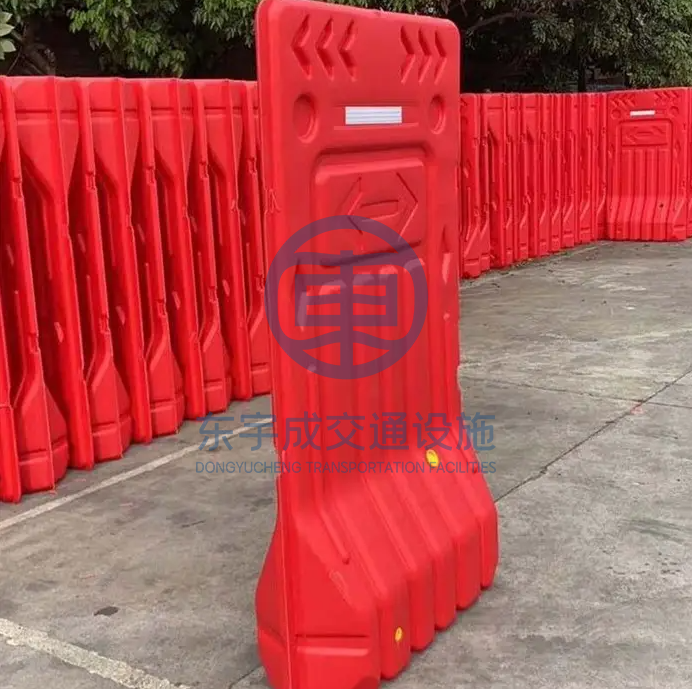 水马围挡在施工过程中的使用有很多要求